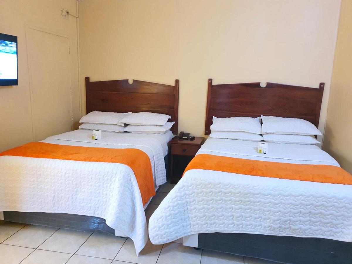 The Palace Guest House Harare Exterior photo
